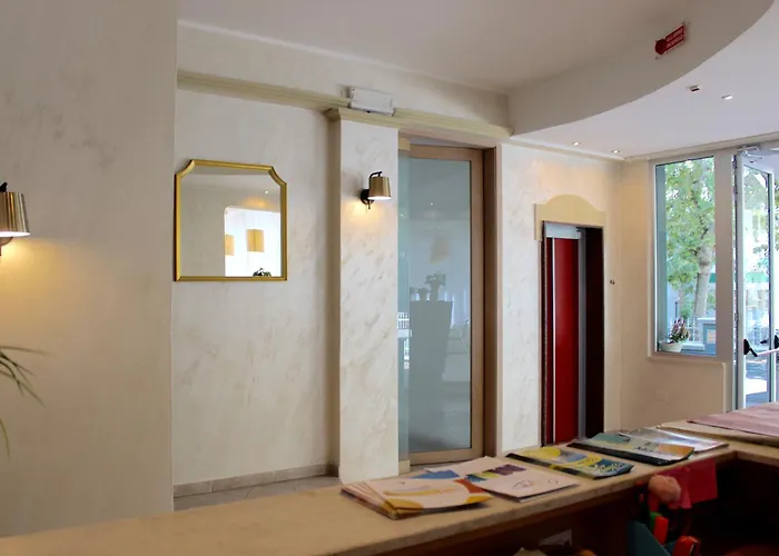 King Ξενοδοχείο